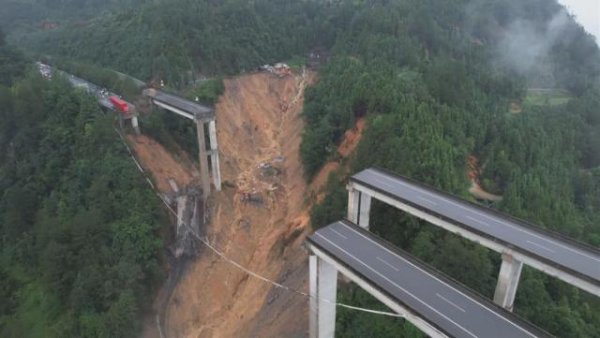 纯旭配资端 猴子河特大桥附近居民均安全转移