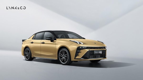 启盈策略 不想将就“枯燥驾驶”? 领克03性能家族 10.98万起适配日常需求